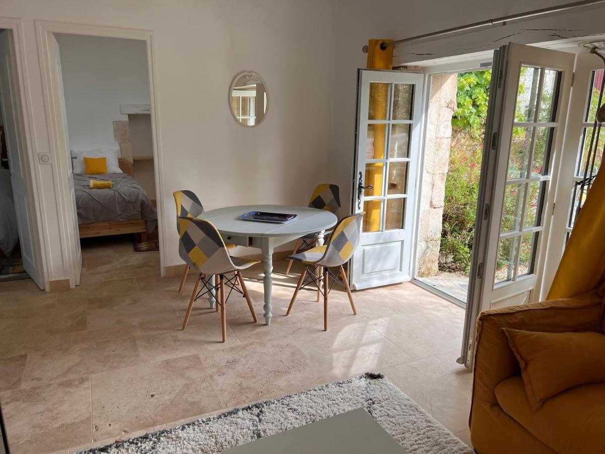 Saint-Just-Luzac Chateau De Feusse מראה חיצוני תמונה