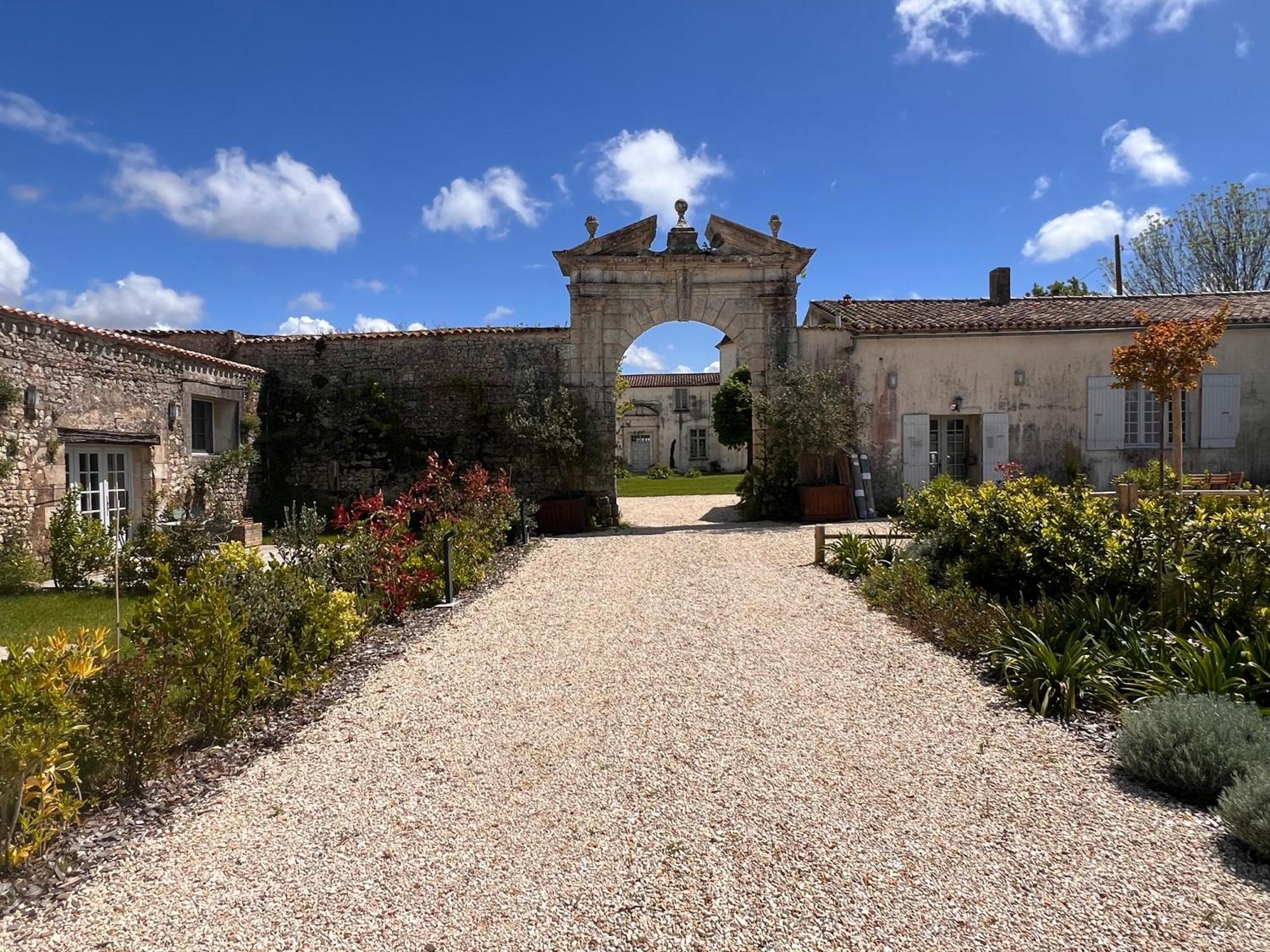 Saint-Just-Luzac Chateau De Feusse מראה חיצוני תמונה
